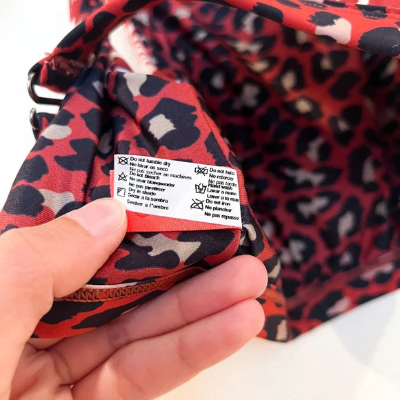 MAAJI Reversible Red Leopard Floral Cut Out Back Tropical Resortwear Bikini M/XL - Picture 3 of 12